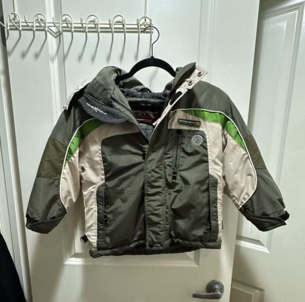 ZeroXposur The Boarding Company Winter Snow Jacket with Hood Olive Green Youth S